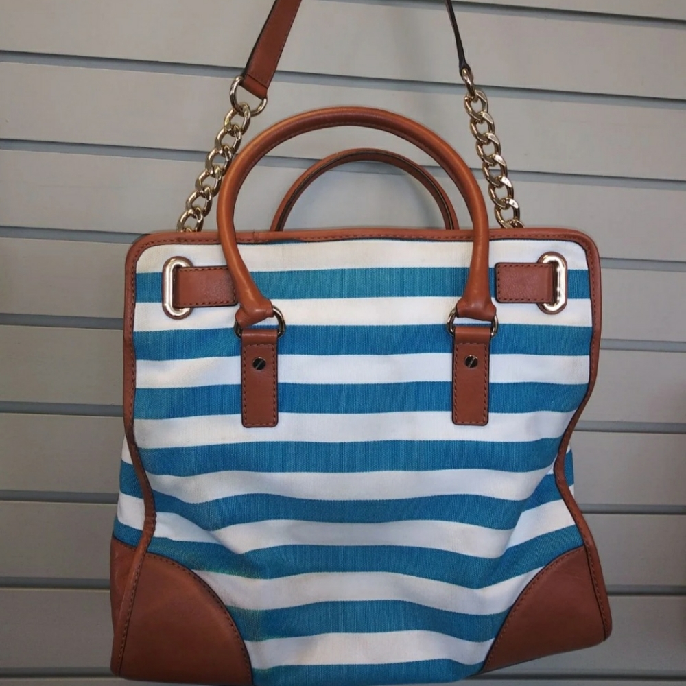 Michael kors purse